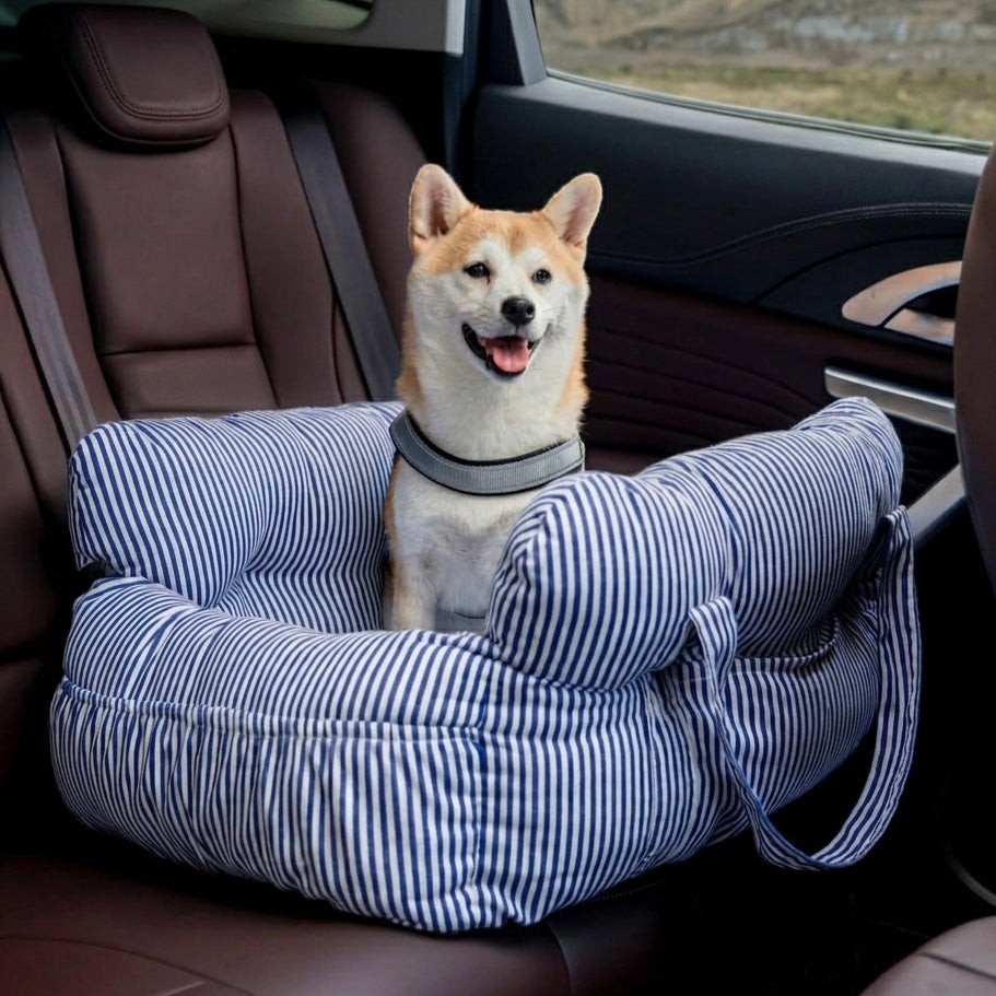 Dog Booster Car Seat – Adjustable Harness & Semi-Enclosed Design