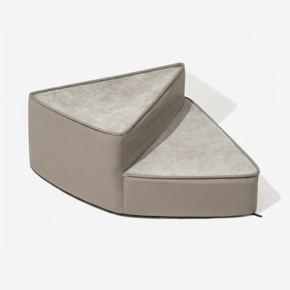 Spiral Dog Stairs – Water-Repellent Faux Leather & Joint-Friendly Sponge