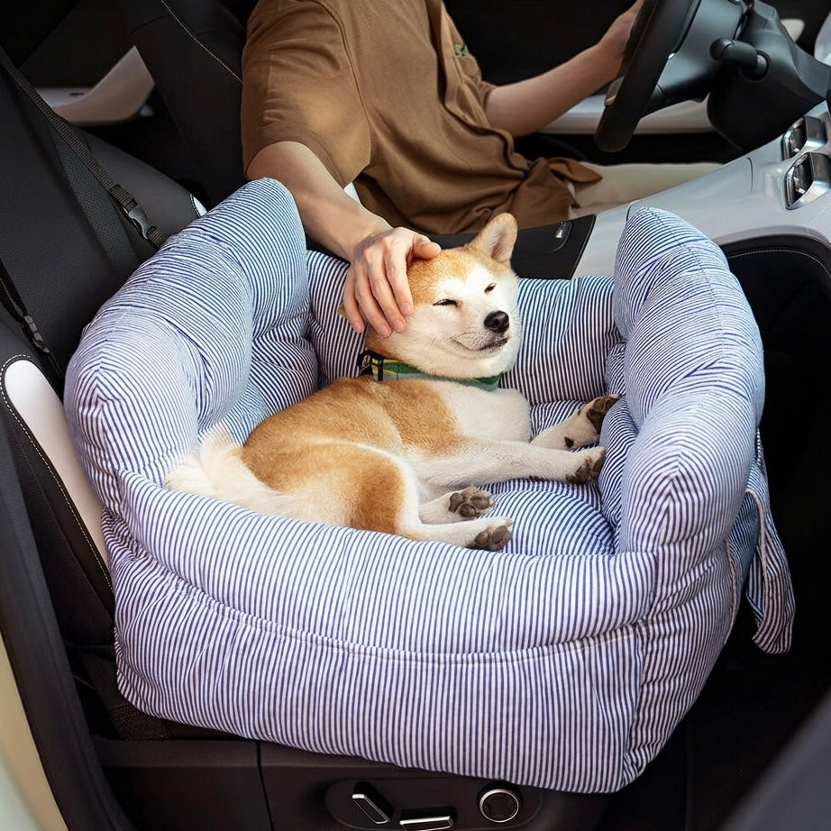 Dog Booster Car Seat – Adjustable Harness & Semi-Enclosed Design