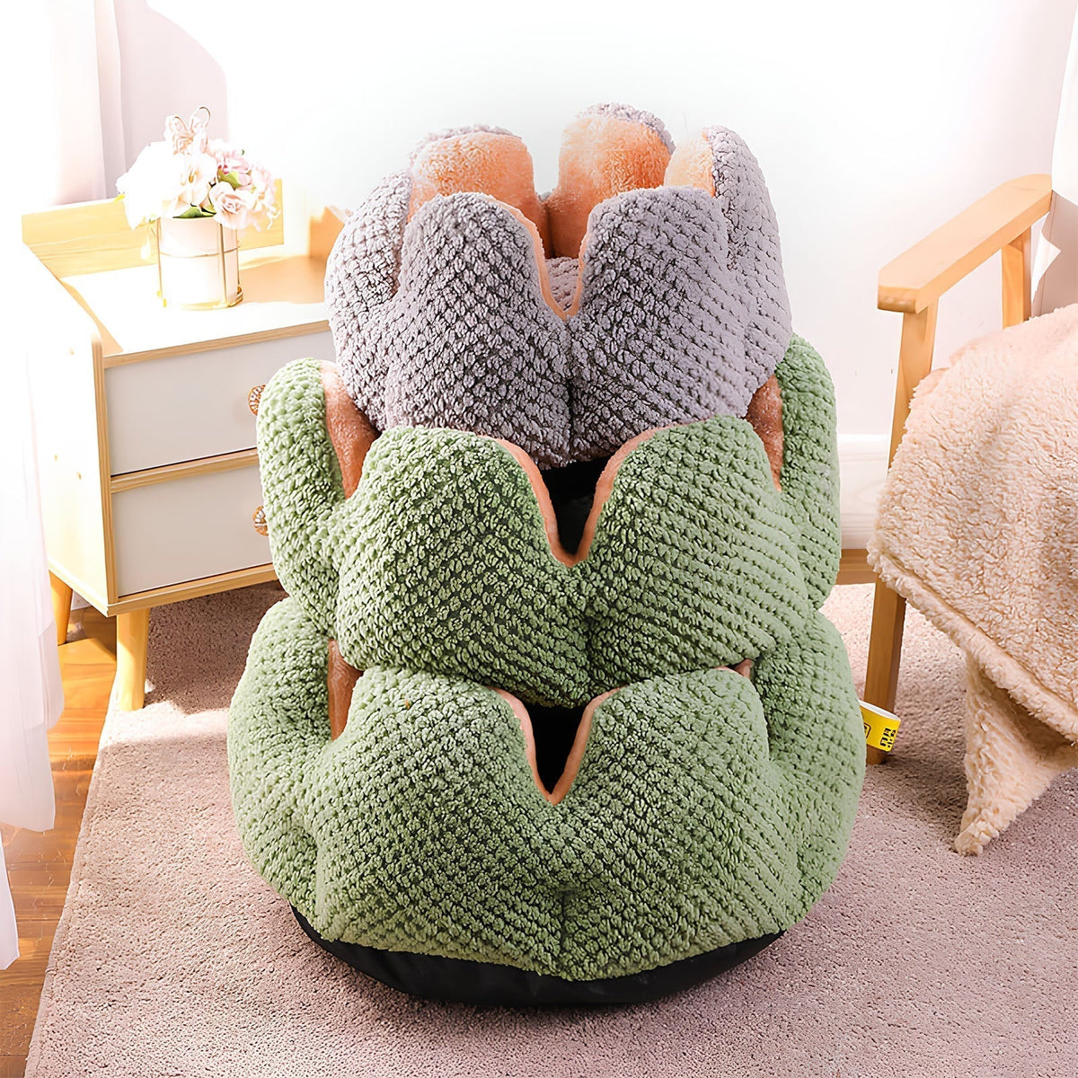 Cactus Pet Bed – Soft Plush with Cozy Enclosed Design for Cats & Small Dogs