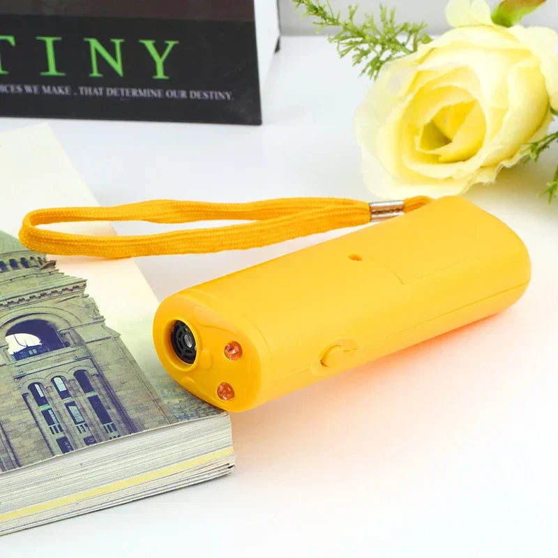 Handheld Ultrasonic Dog Training Device – Portable with Built-In Flashlight