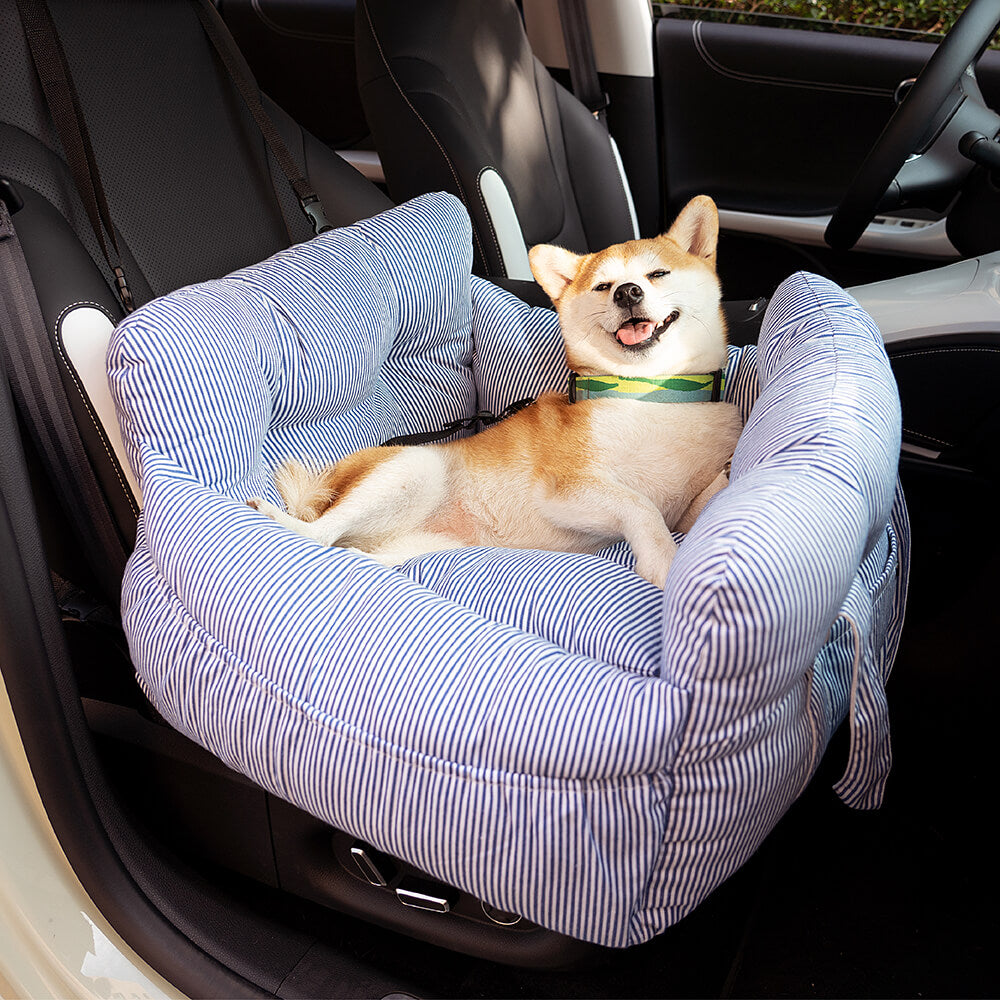 Dog Booster Car Seat – Adjustable Harness & Semi-Enclosed Design