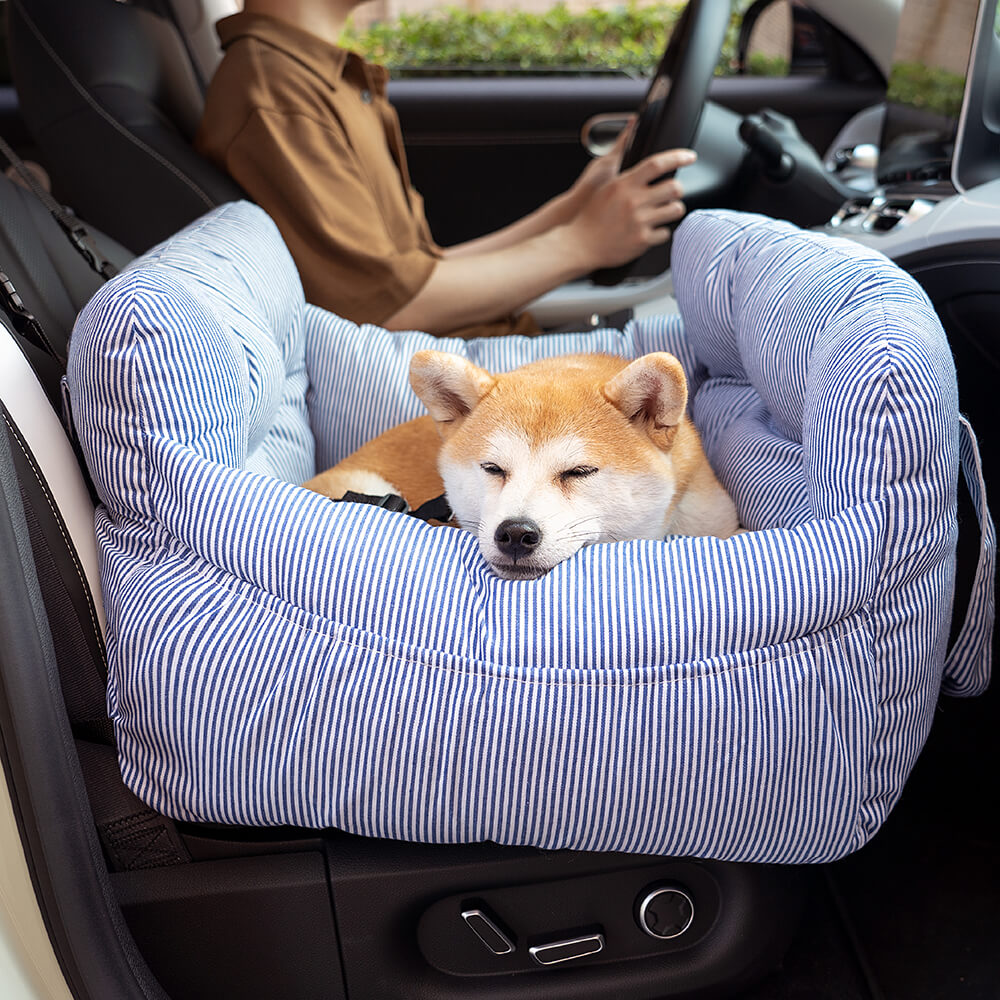 Dog Booster Car Seat – Adjustable Harness & Semi-Enclosed Design