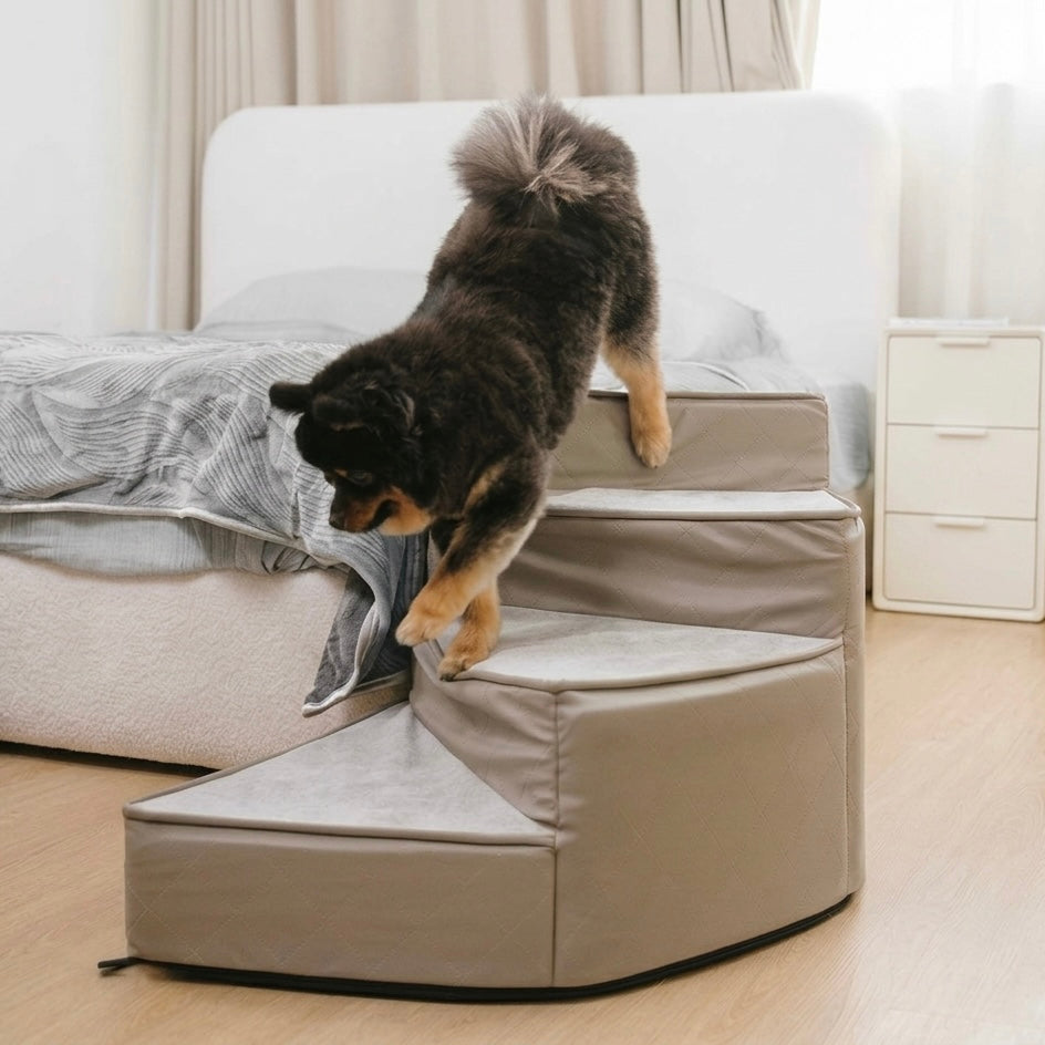 Spiral Dog Stairs – Water-Repellent Faux Leather & Joint-Friendly Sponge