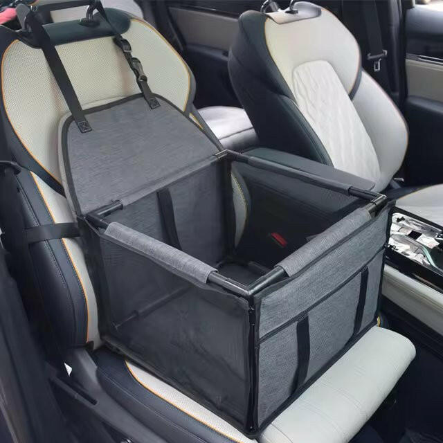 Elevated Dog Car Seat – Side Storage Pockets & Adjustable Straps for Small Dogs