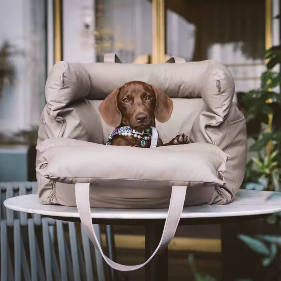 Plush Dog Car Seat with Safety Belt | Water-Repellent | 55x50x45cm | Lightweight & Portable